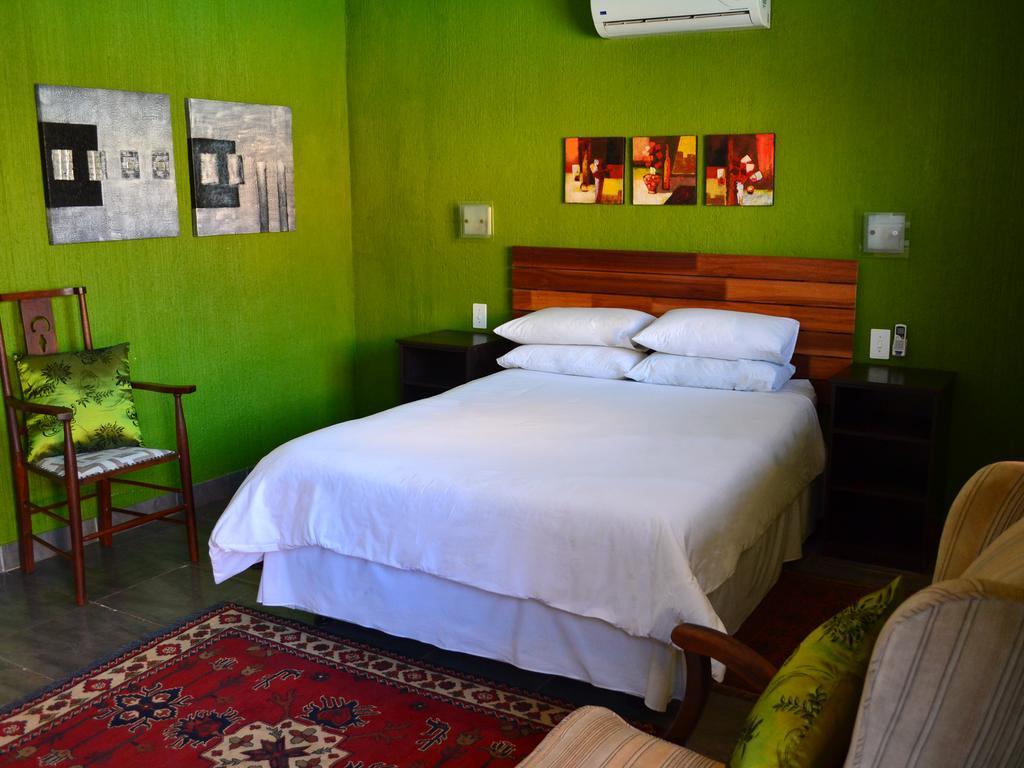 Boga Legaba Guest House&Conference Centre Mafikeng Chambre photo