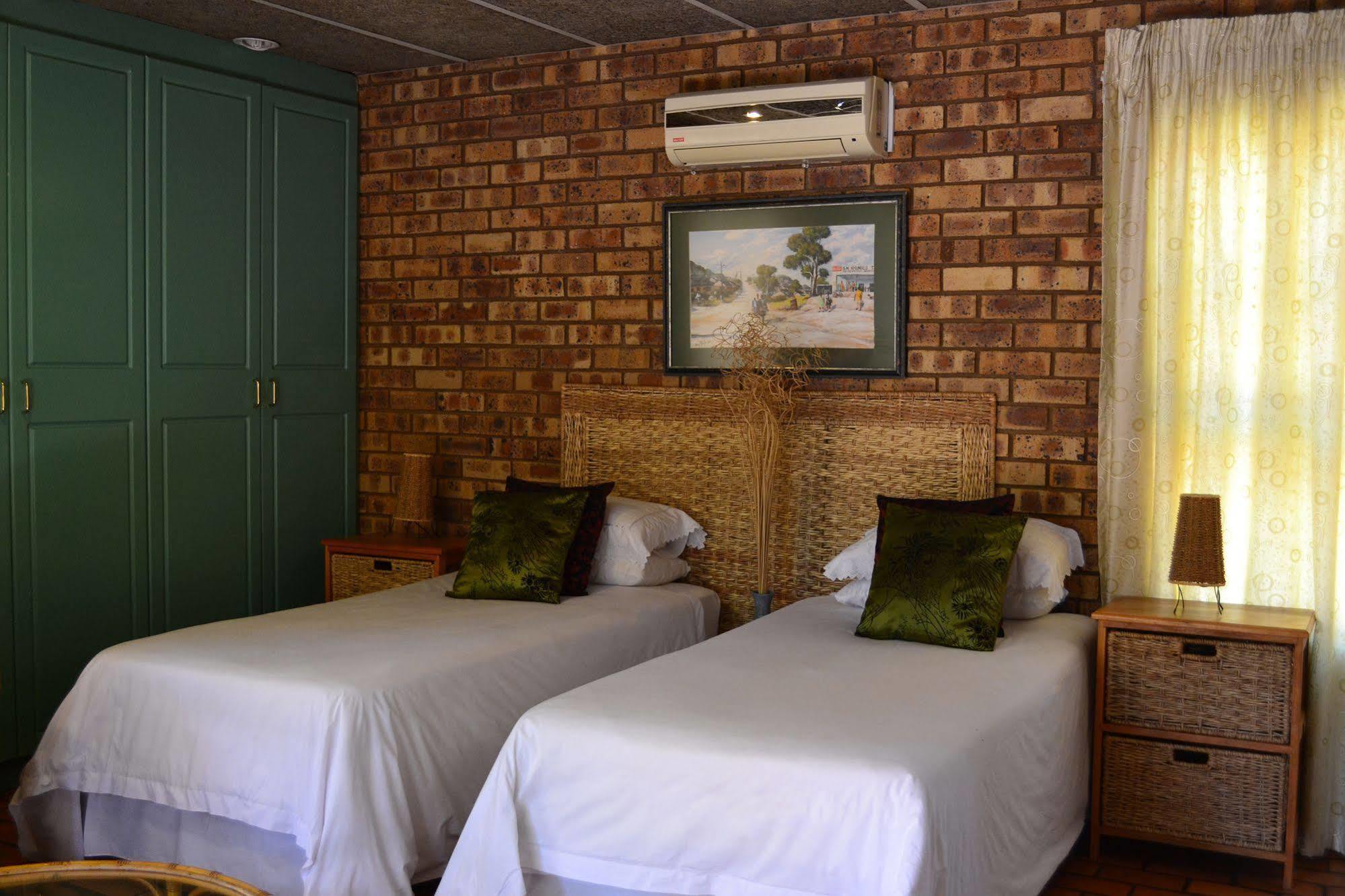 Boga Legaba Guest House&Conference Centre Mafikeng Extérieur photo