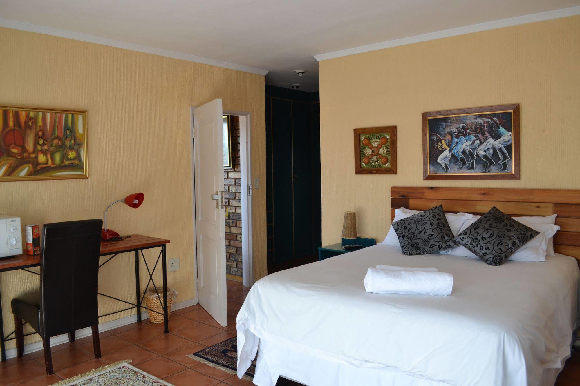 Boga Legaba Guest House&Conference Centre Mafikeng Extérieur photo